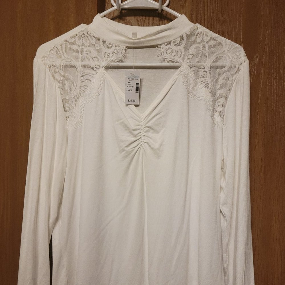Maurices never worn white color lace top